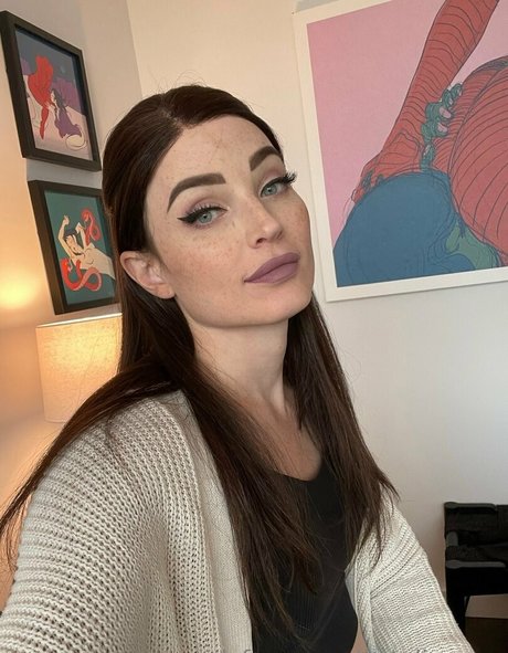 nataliemars hot actress photos