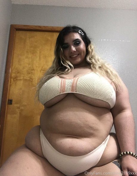 skinny blonde milf onlyfans porno picture