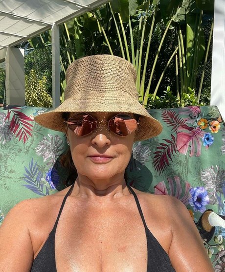 Fatima Bernardes pretty actress image