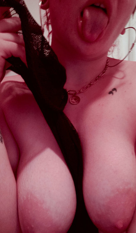 clara corvie naked pornstar img