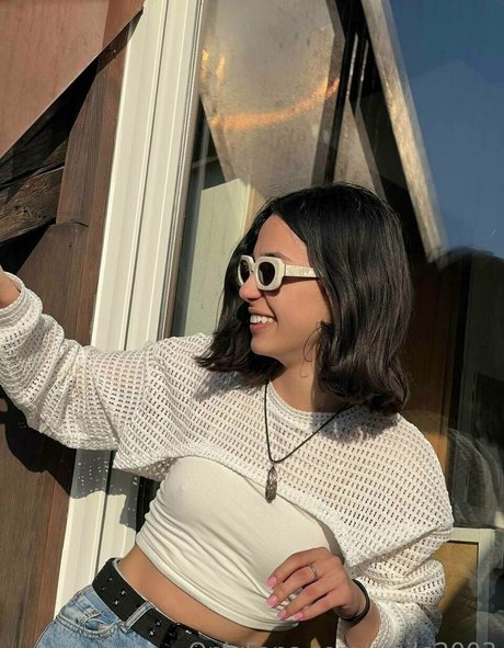 smile2003 model porn pictures