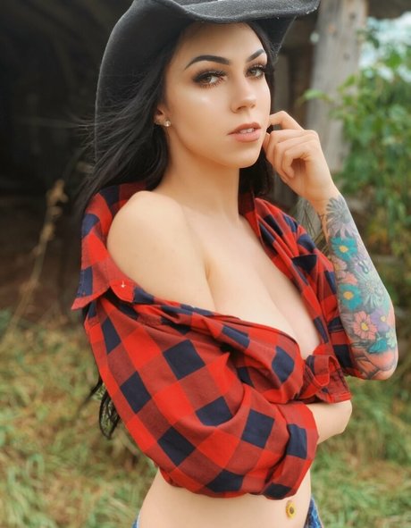 Molly Rennick nude star photos