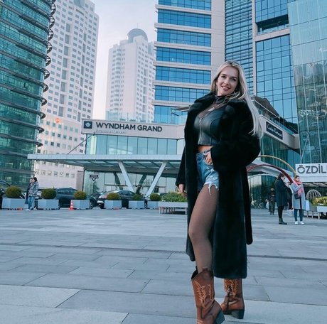 Oksana Mishyna xxx model photos