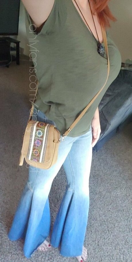 big tits skinny onlyfans nudes images