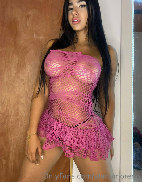 alanamoreno model sexy pic