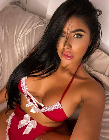 alanamoreno nudes model img