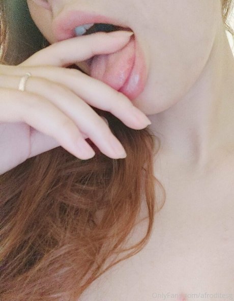 afroditesg hot actress photo