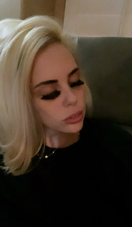 britneekayy star art photos