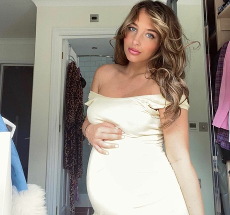 Maeva D Ascanio model naked pictures