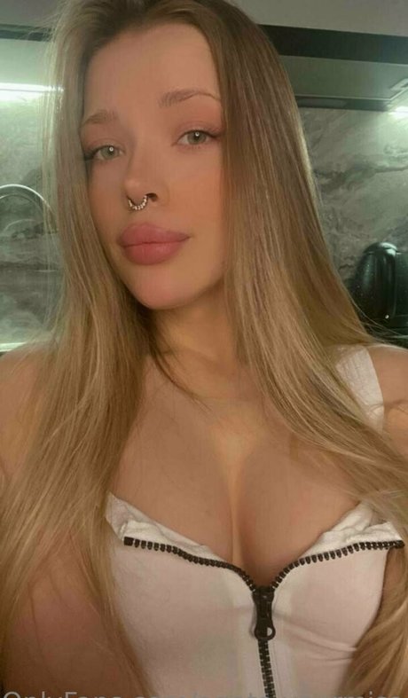 agata yourmiss best actress pictures