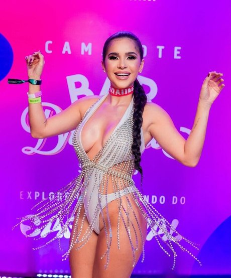 Gizelly Bicalho xxx pornstar galleries