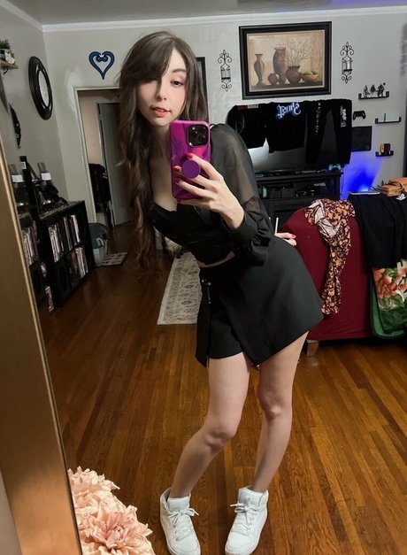 xbrinni exclusive pornstar picture