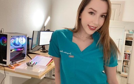 small penis onlyfans pretty picture