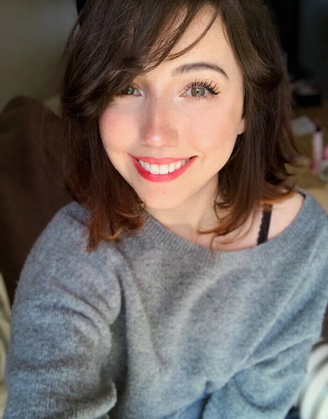 breebunn model erotic picture