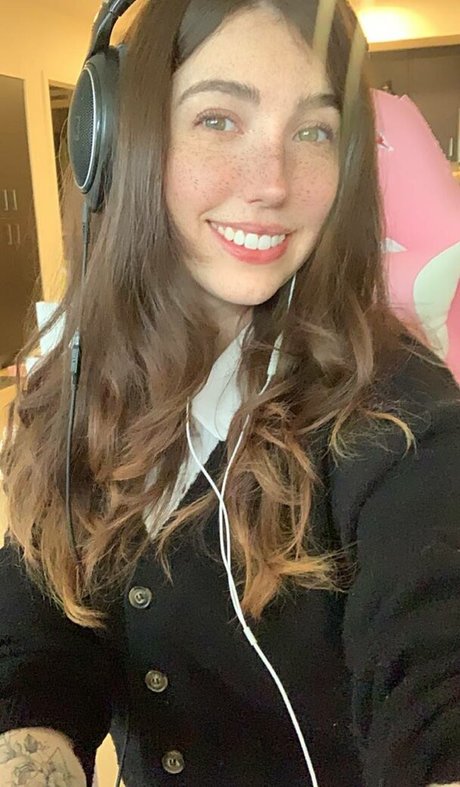 breebunn star nude picture