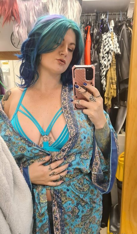 roguewildinc model sex picture