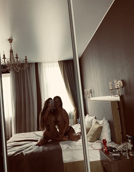 teen lesbian onlyfans nude pics