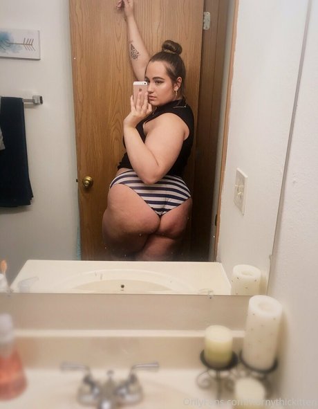 mom onlyfans beautiful naked pic