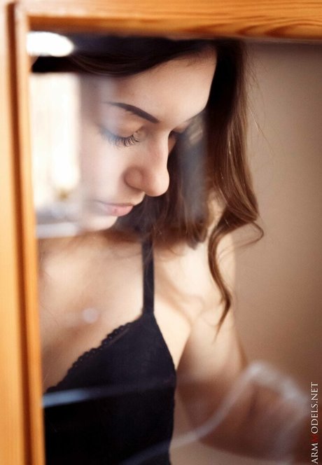 CharmModels sexy model photo