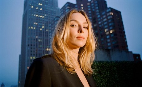 Jodie Comer model pretty gallery