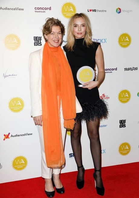 Jodie Comer star nudes images