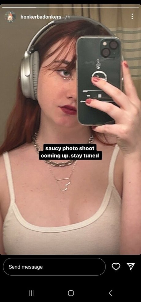 Katiebuggyboo hot actress image