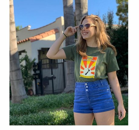 Teagan Croft pretty pornstar pics