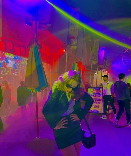 Teagan Croft model nude photos