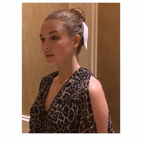 Teagan Croft xxx star photo