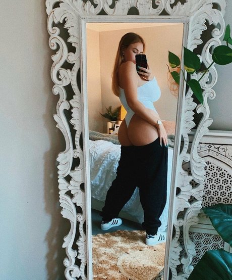 milf yoga onlyfans sexy naked pictures