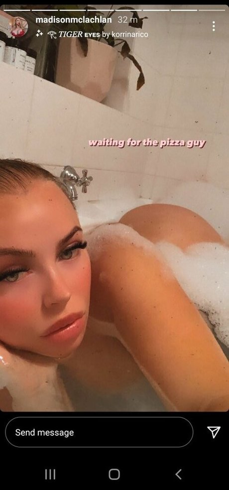 nerdy onlyfans sexy pic