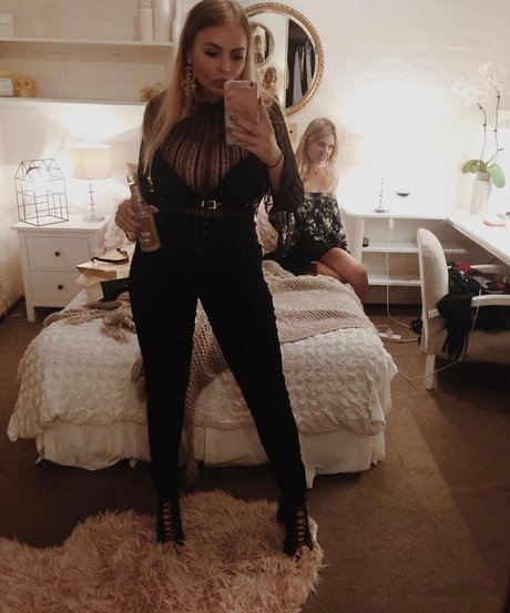 popular onlyfans pretty galleries