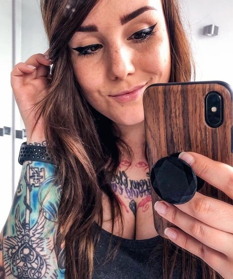 blonde shemale onlyfans sex img