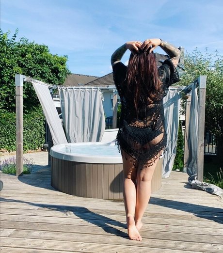 arab blowjob onlyfans naked photo