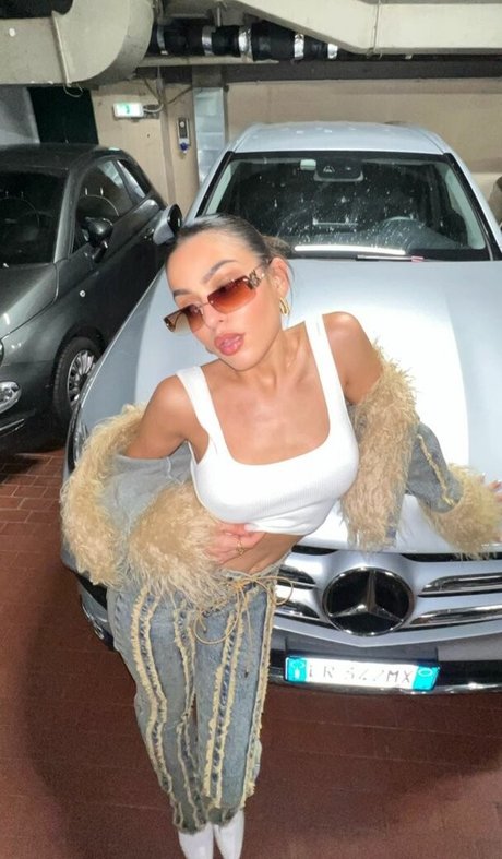 curvy muscle onlyfans nude pictures