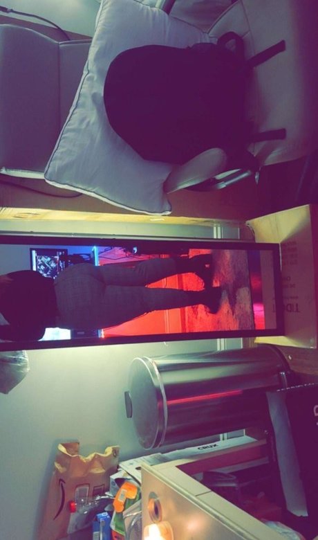 damned female Quick photo