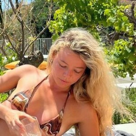 Alba Reche erotic model photos