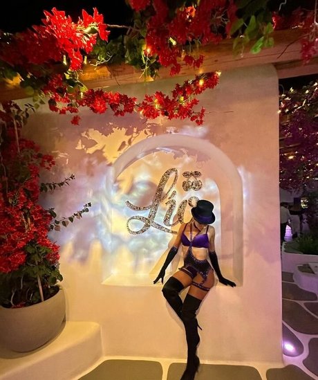 fat mature onlyfans free naked image