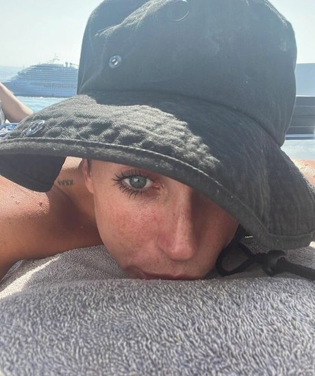 Carlotad26 porn model pic