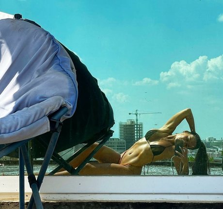 Bea Ortiz nude model pictures