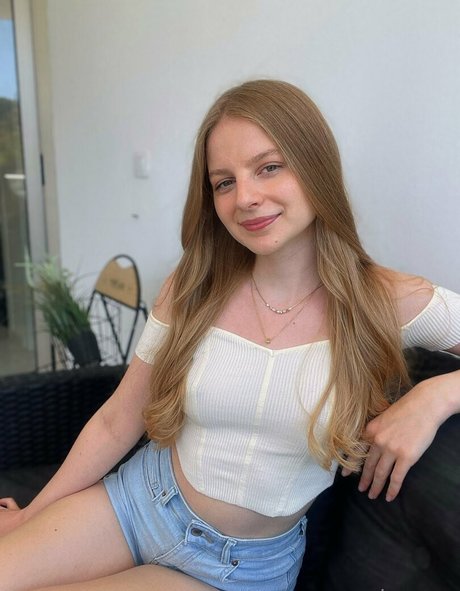 leather skirt onlyfans hot nude pic