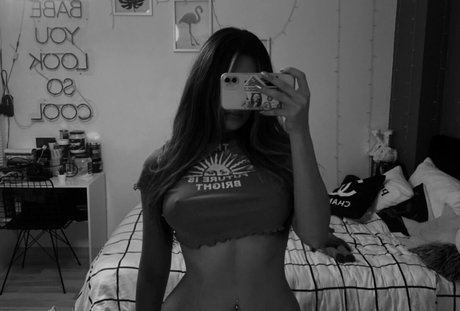 Kardelen Toprak beautiful actress photo