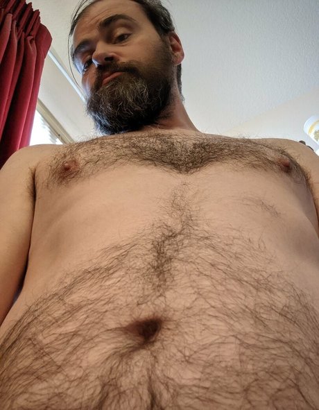 hairhound model naked pic