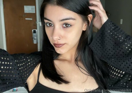 asian brunette onlyfans hot sexy pic