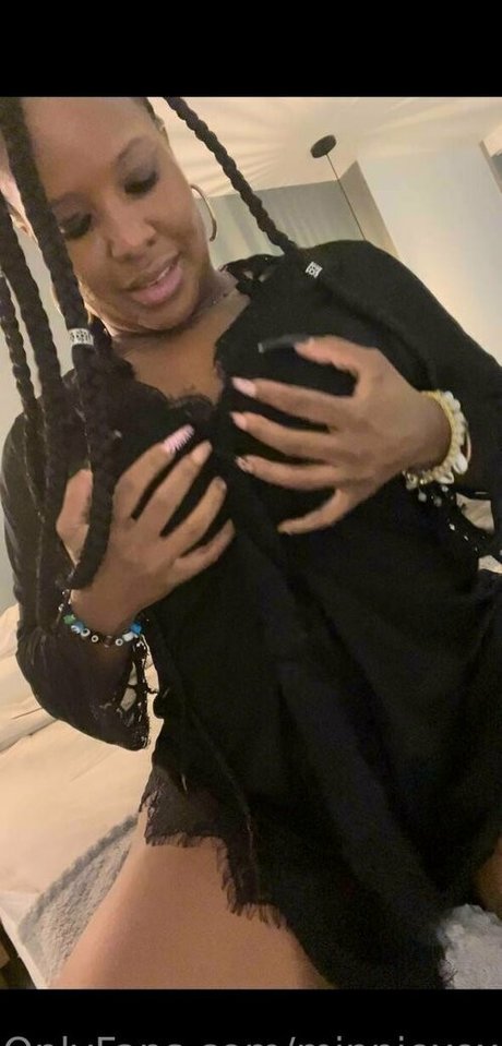 minniexoxo20 pretty model picture