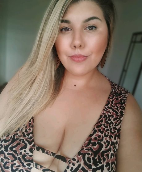 Bianca Novaes pornstar naked picture