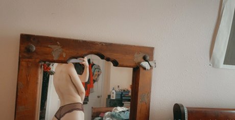 scarlethartt444 perfect star pics