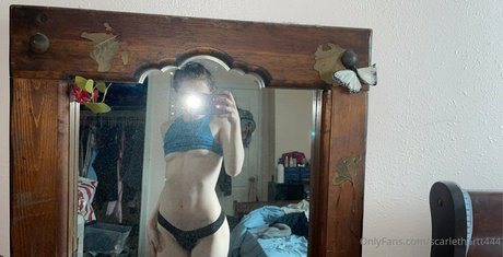 scarlethartt444 perfect star picture