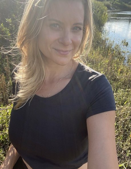 Teasing Teacher star beautiful picture