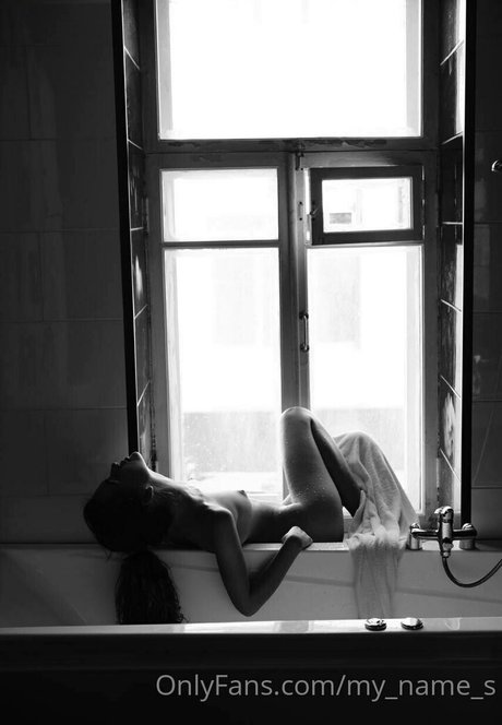 my name s nude actress images